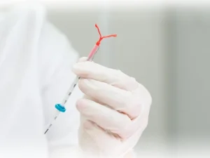 تعبیه دستگاه IUD
